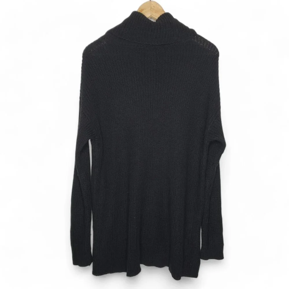 Lauren Ralph Lauren Women’s Black Vertical Ribbed Turtle Neck Pullover Sweater M